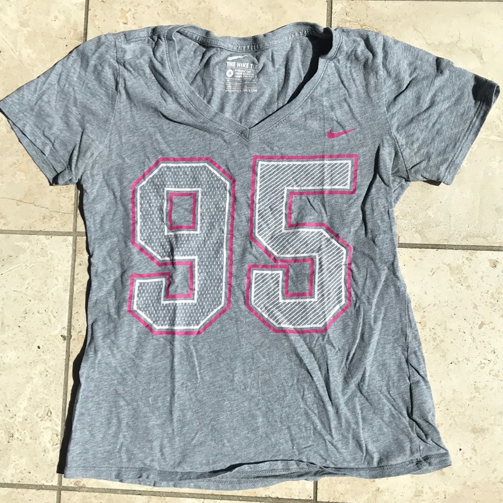 NIKE short sleeve shirt